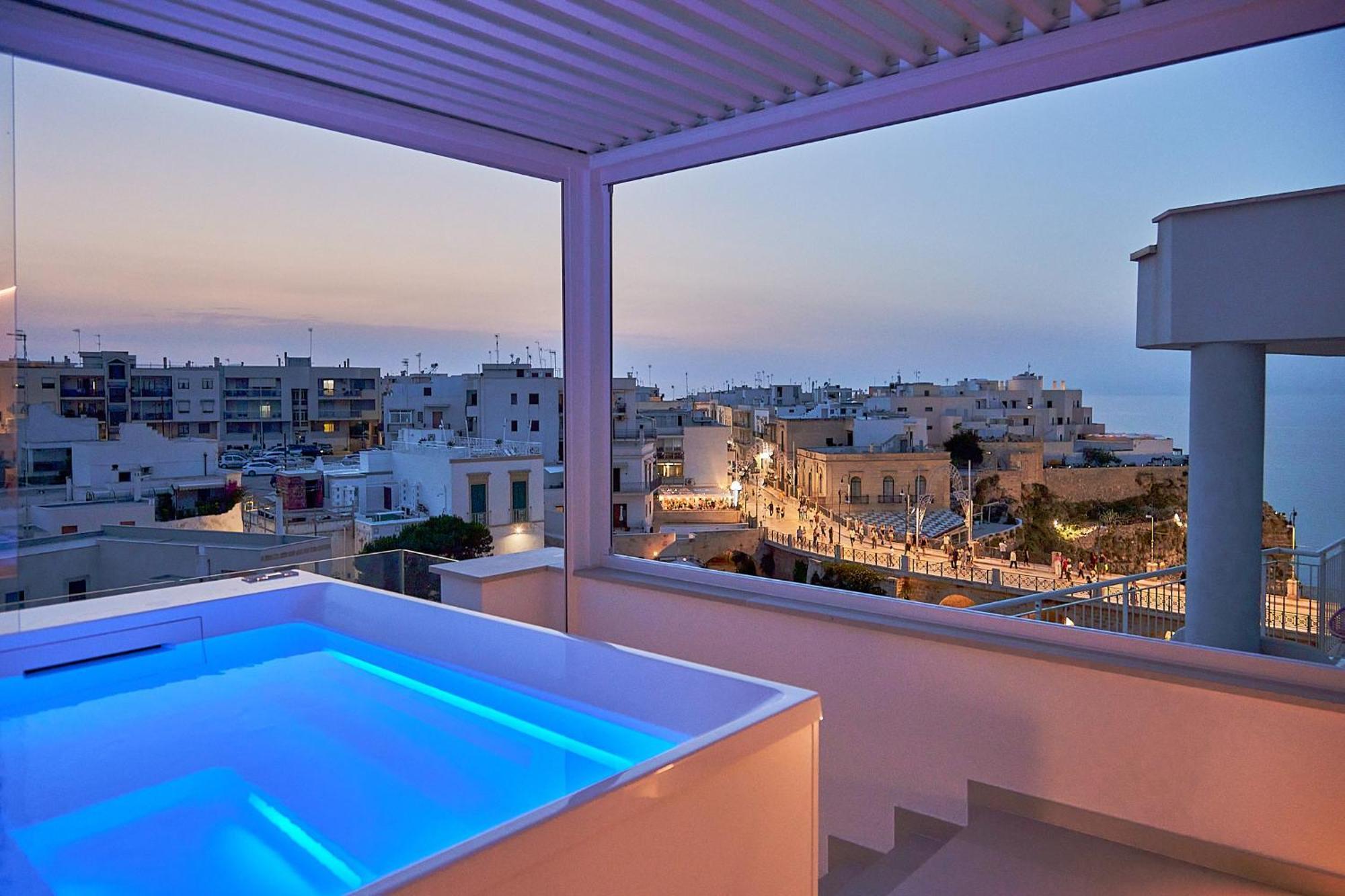 White Coast Hotell Polignano a Mare Exteriör bild